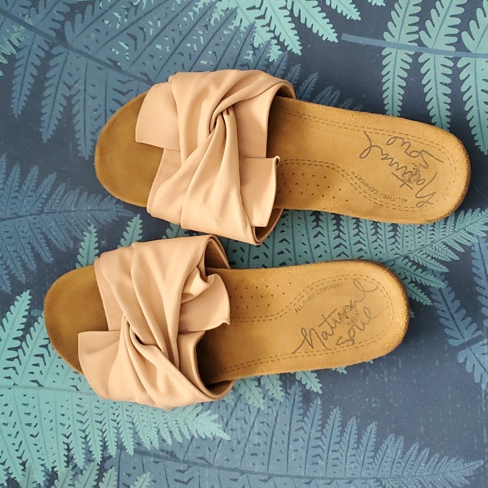 Natural Soul Adalia Slide Sandals